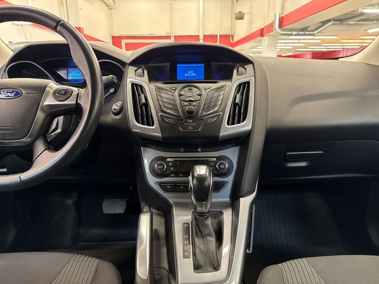 FORD Focus 2012