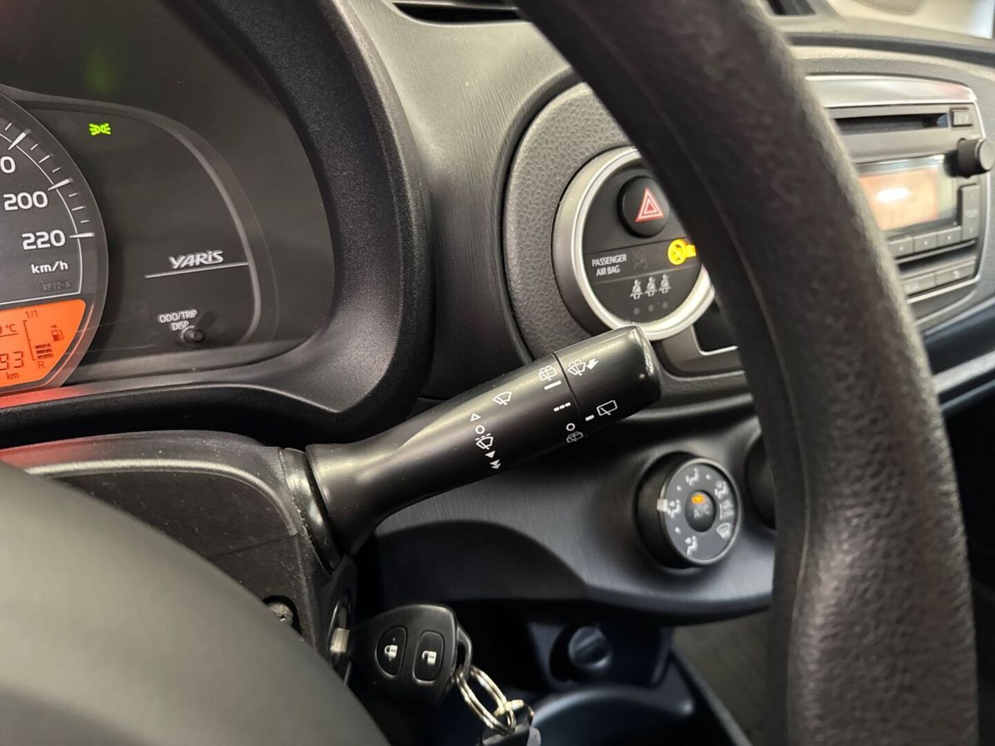TOYOTA Yaris 2014