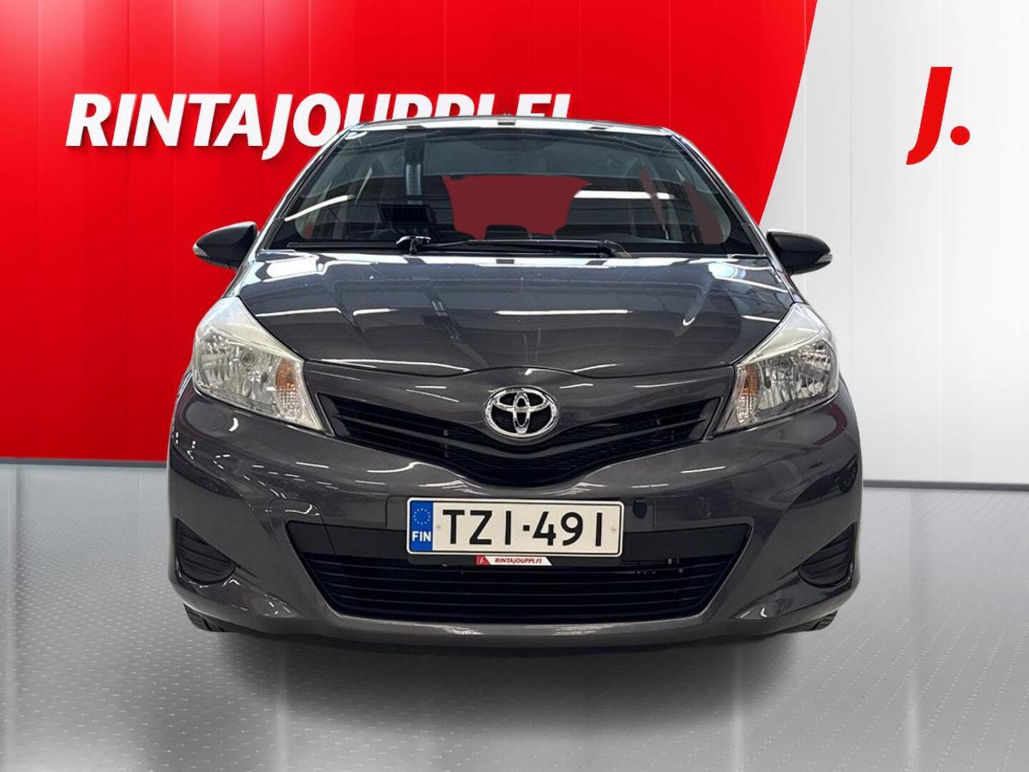 TOYOTA Yaris 2014
