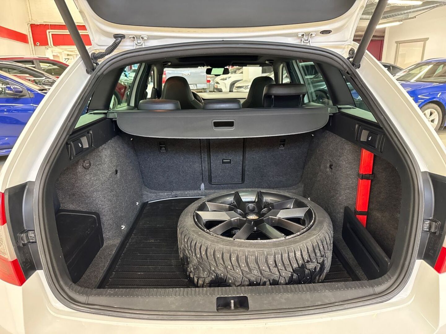 SKODA Octavia 2014