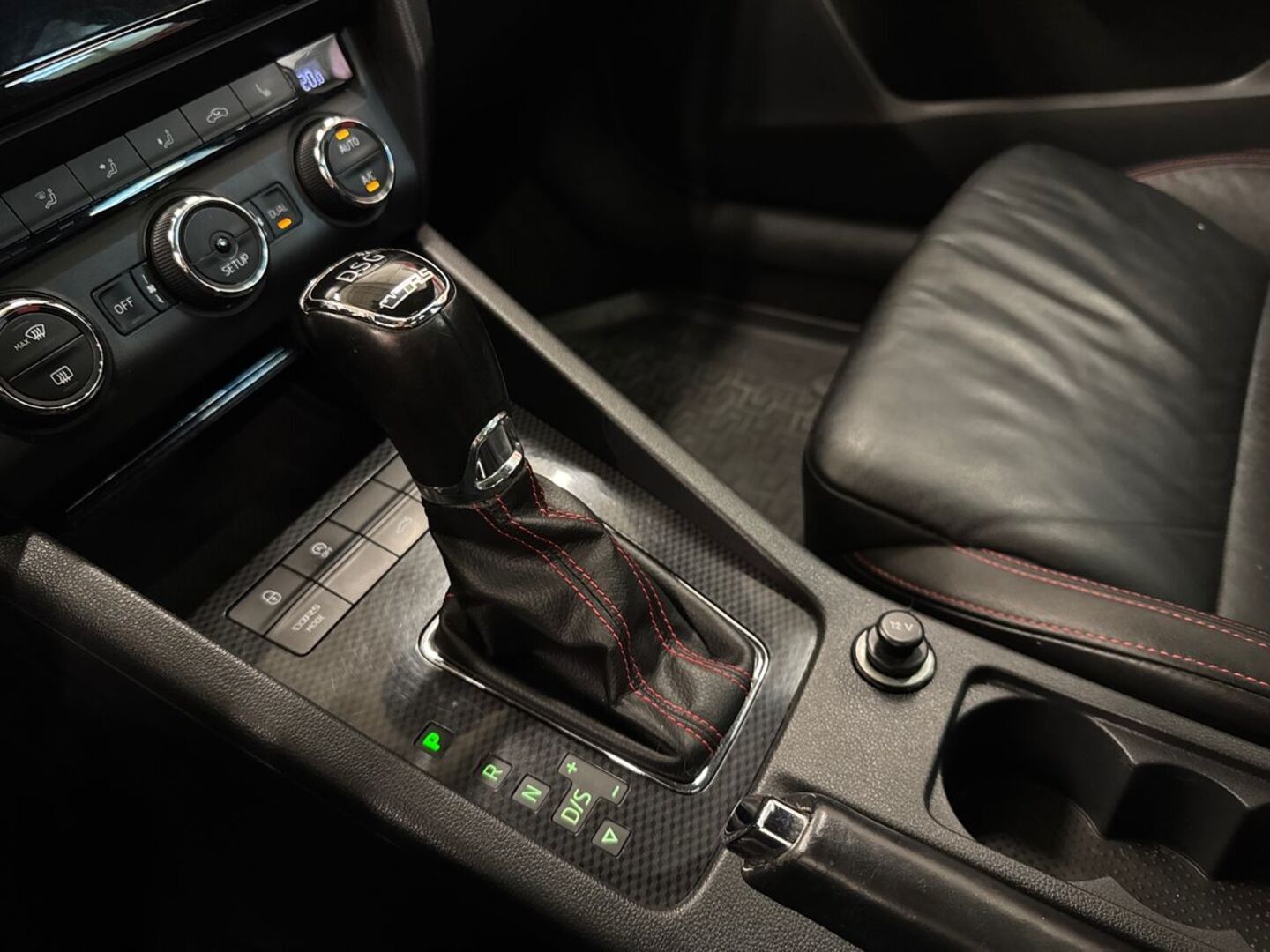SKODA Octavia 2014
