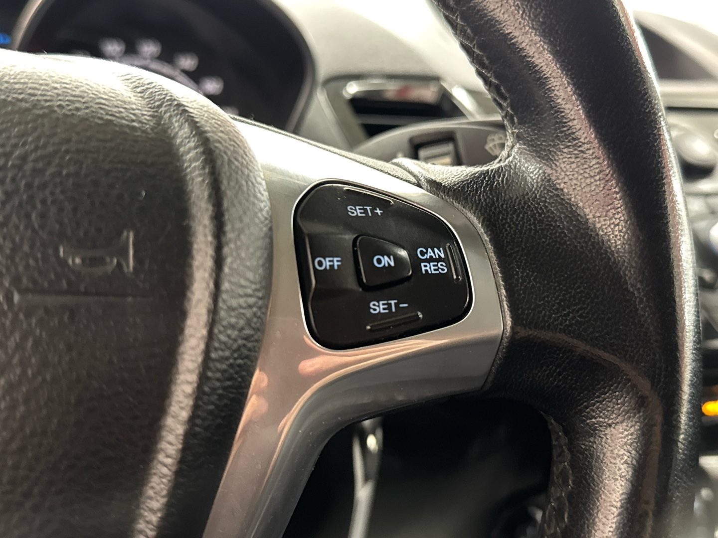 FORD Fiesta Van 2015