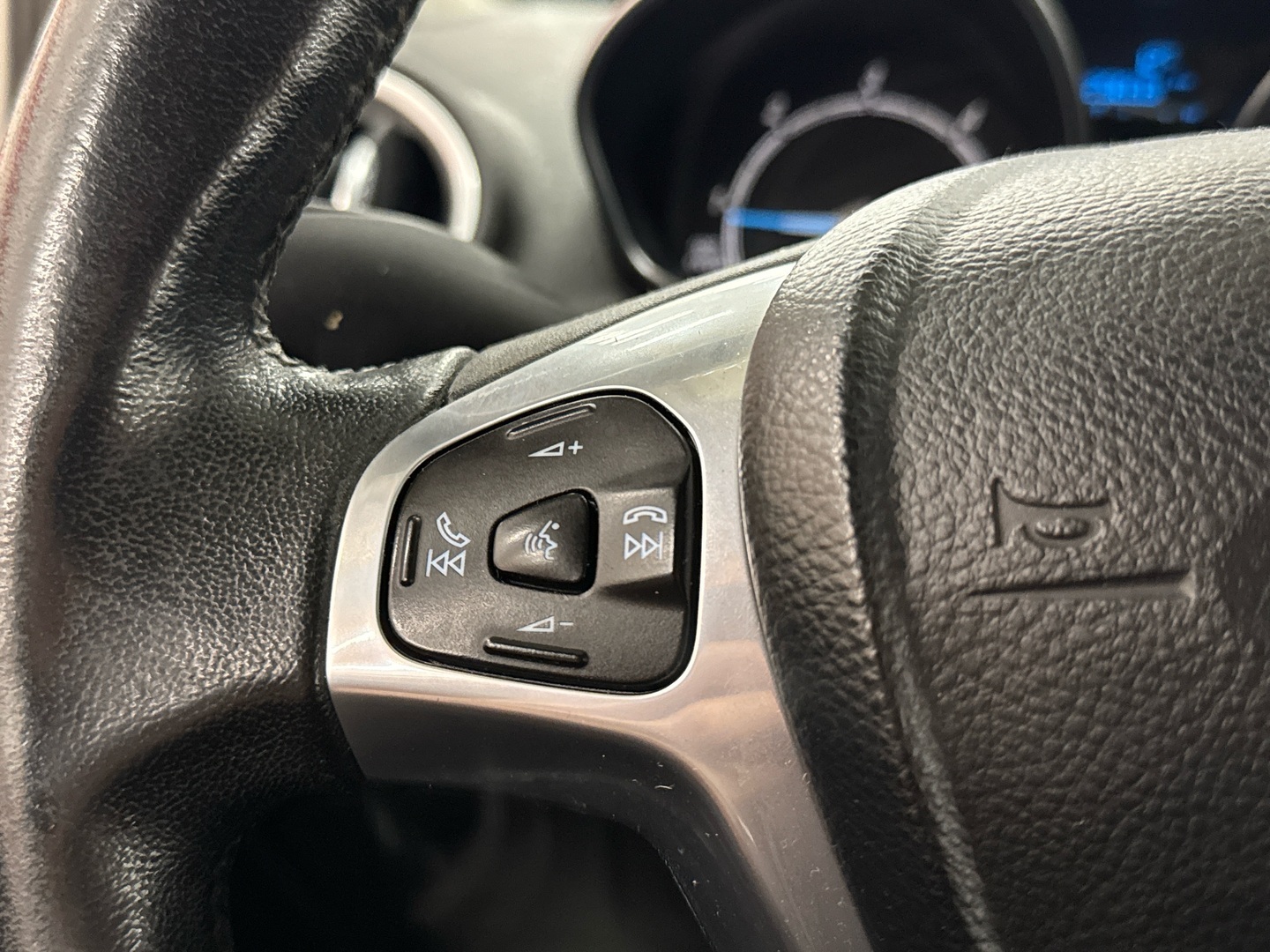 FORD Fiesta Van 2015