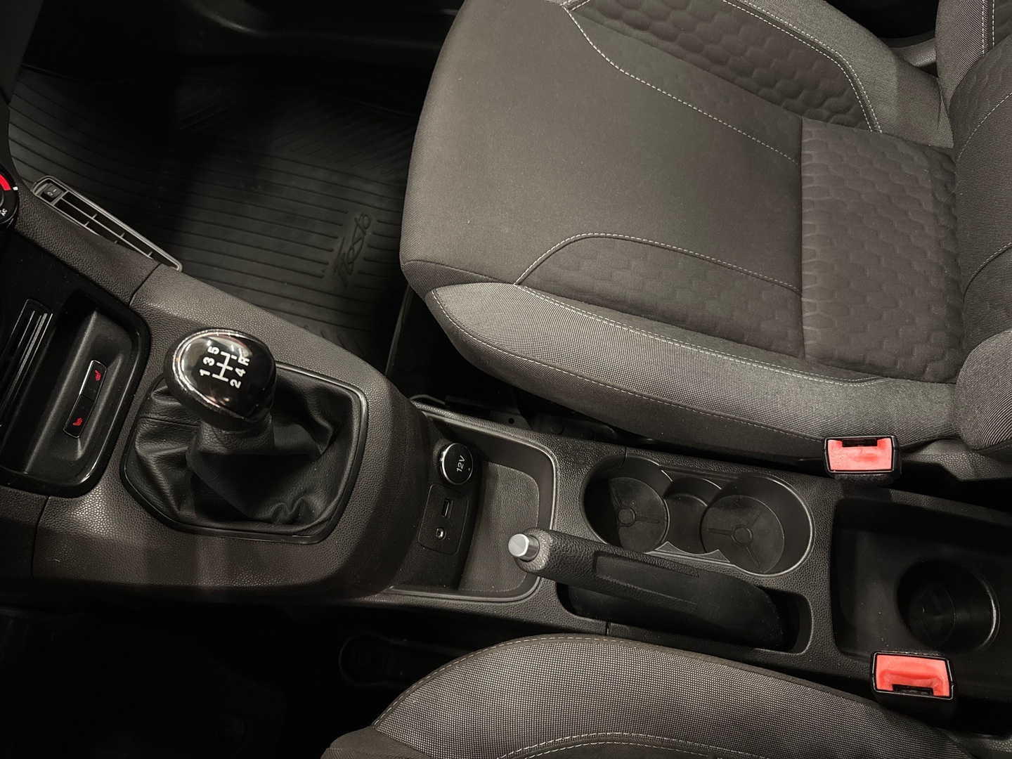 FORD Fiesta Van 2015