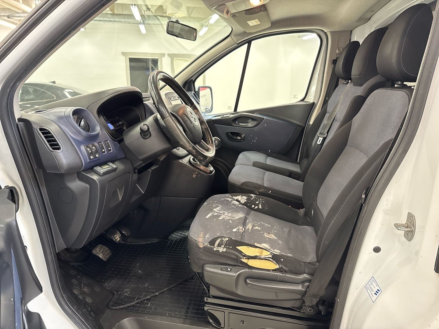 OPEL Vivaro 2015