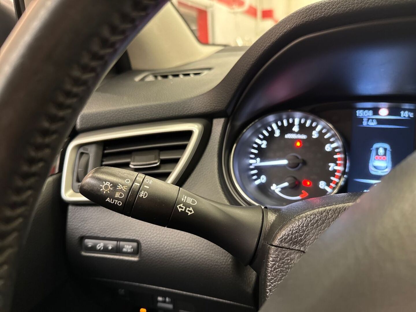 NISSAN Qashqai 24