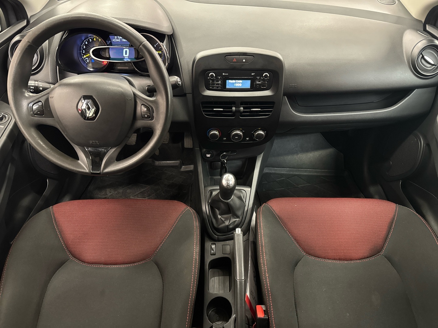 RENAULT Clio 2016