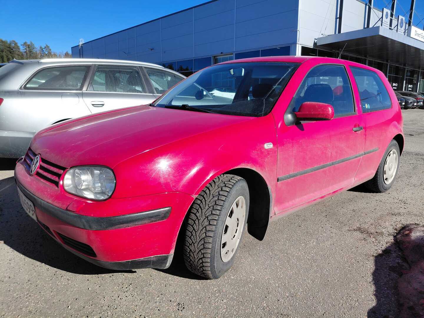 VOLKSWAGEN Golf 2000