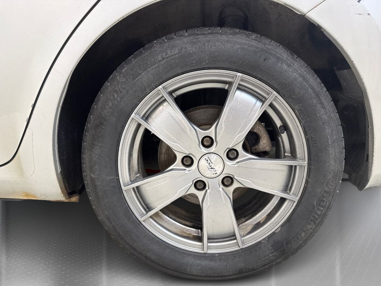 TOYOTA Auris 2010