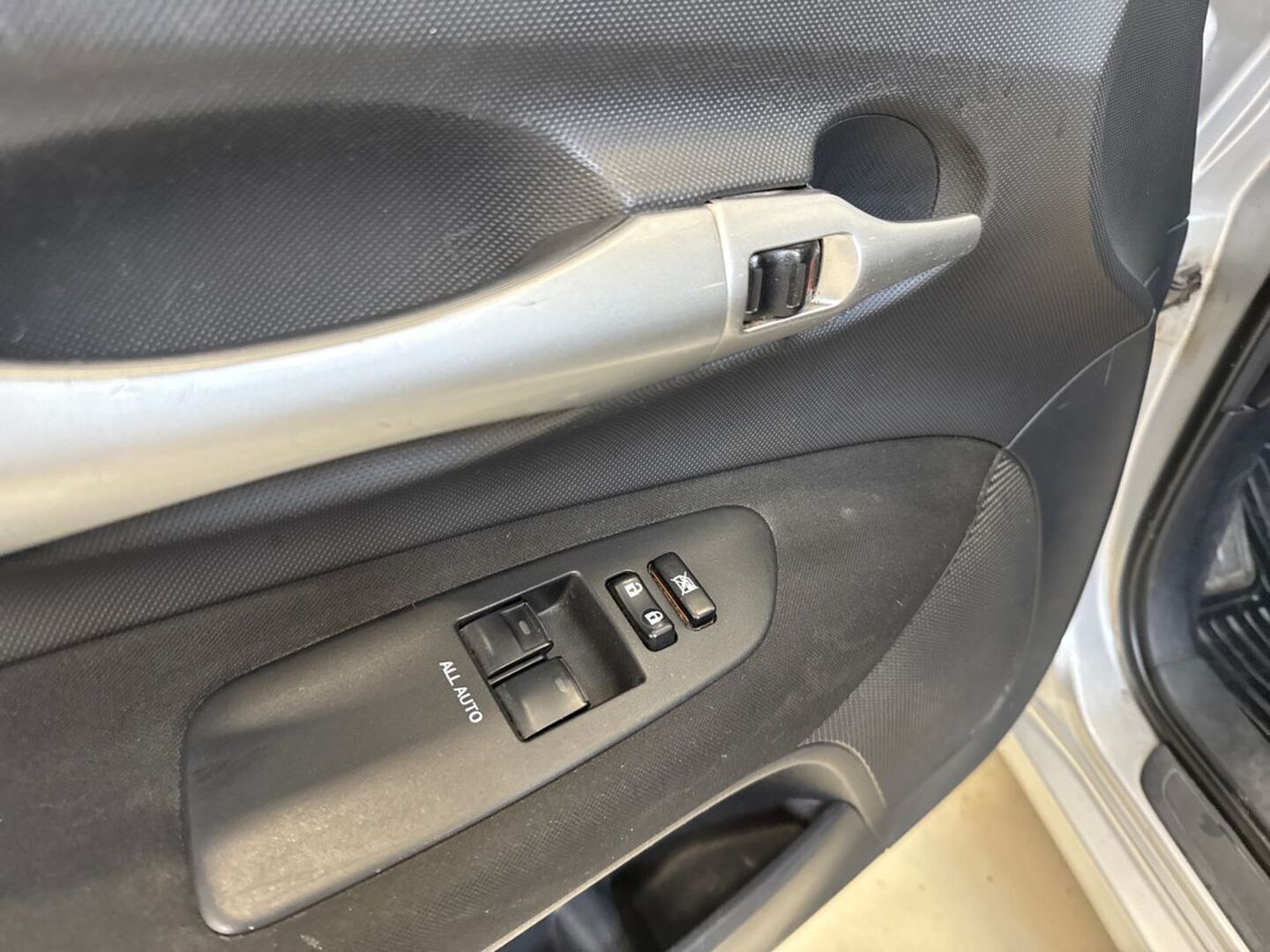 TOYOTA Auris 2010