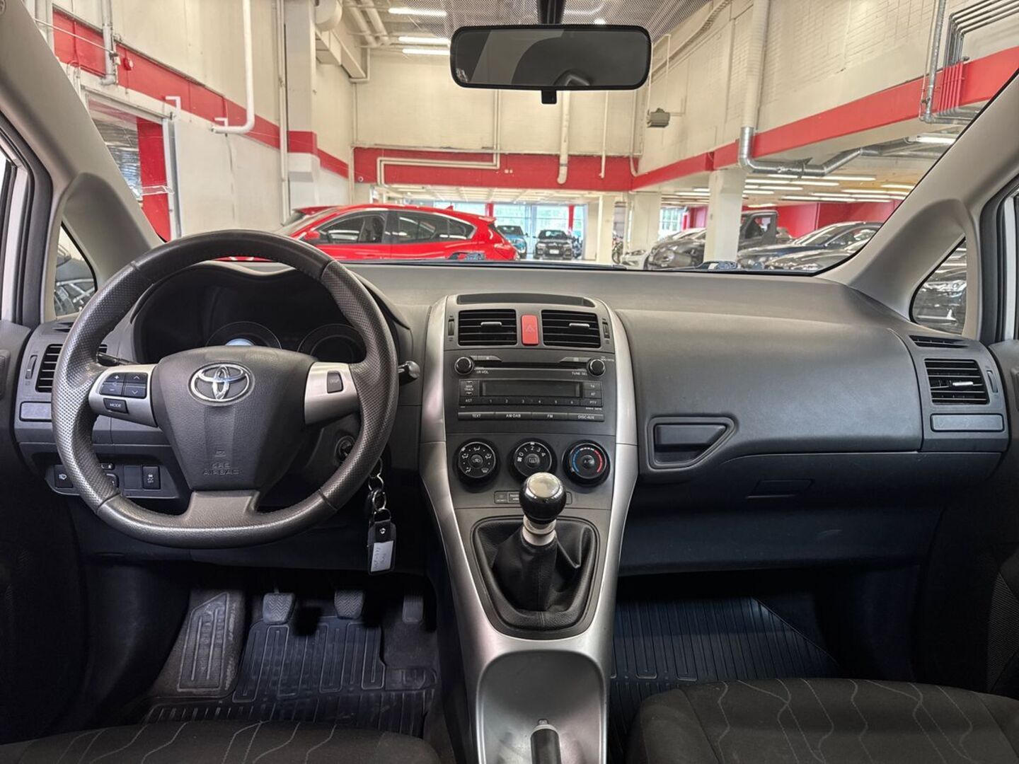 TOYOTA Auris 2010