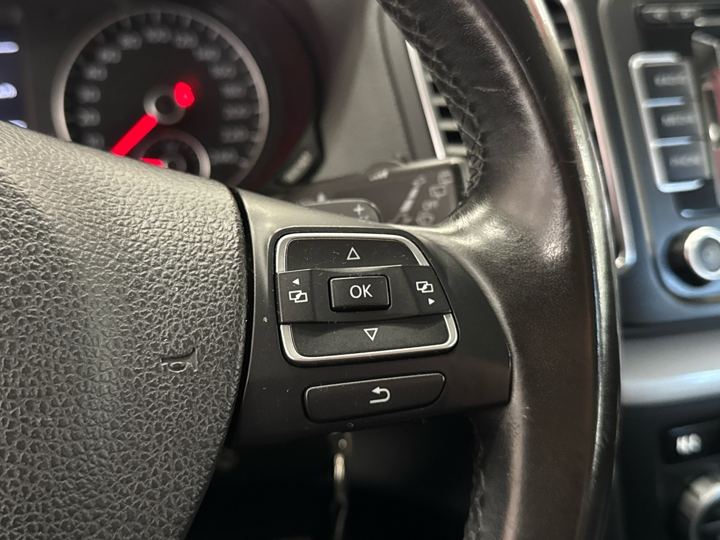 VOLKSWAGEN Sharan 2012