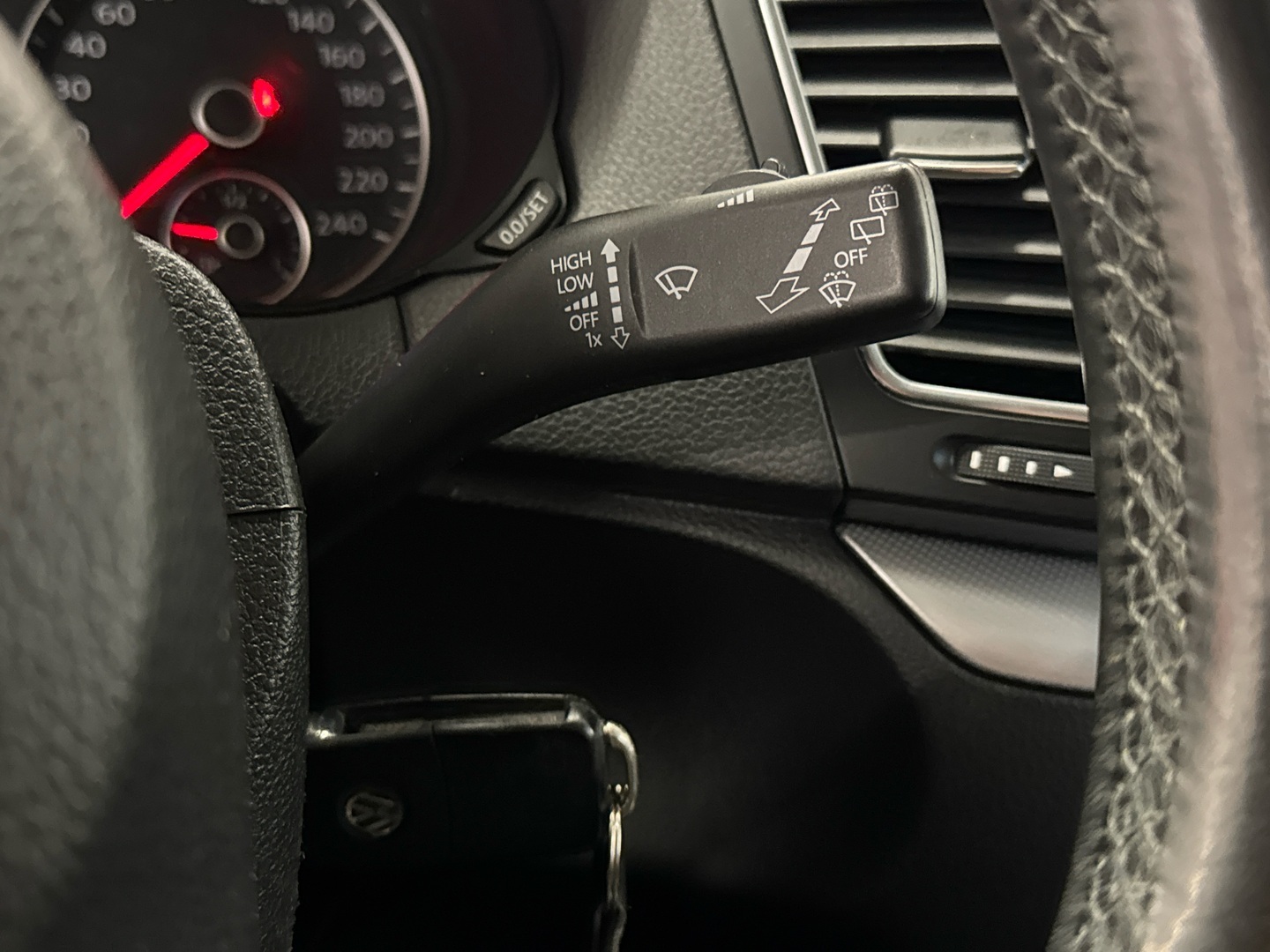 VOLKSWAGEN Sharan 2012