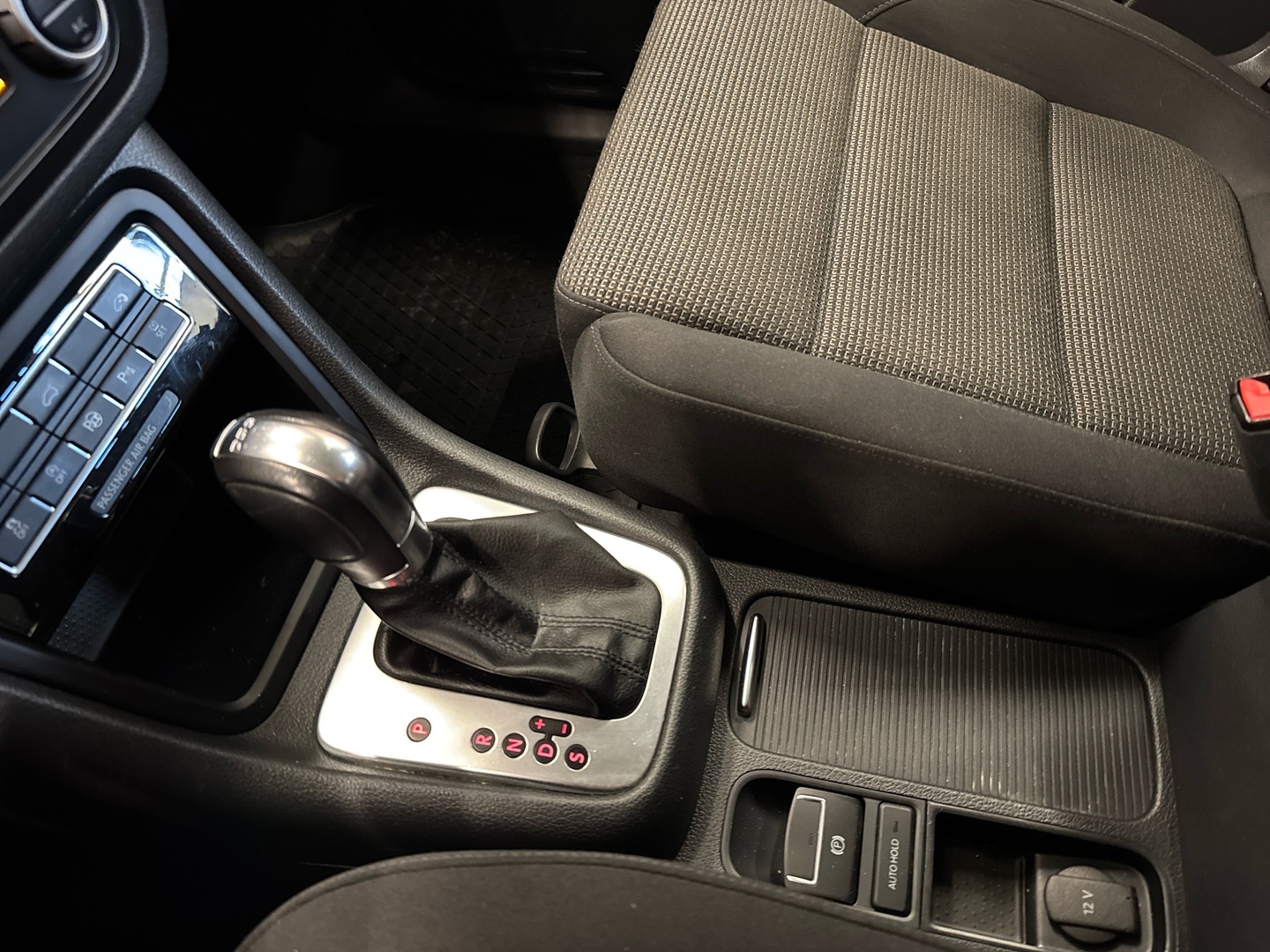 VOLKSWAGEN Sharan 2012