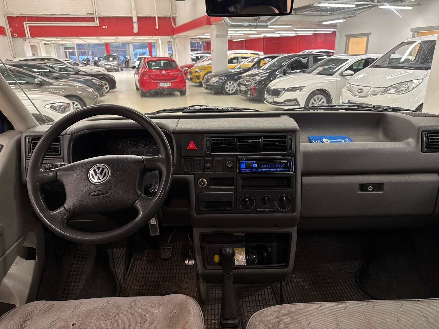 VOLKSWAGEN Transporter 2002