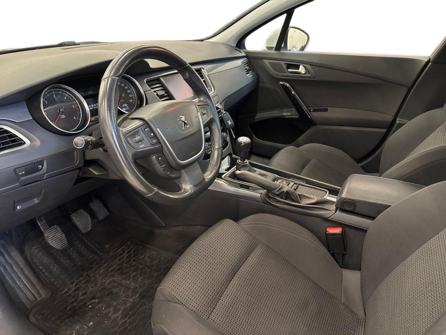 PEUGEOT 508 2015