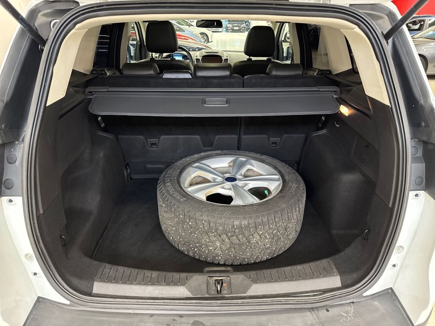 FORD Kuga 11