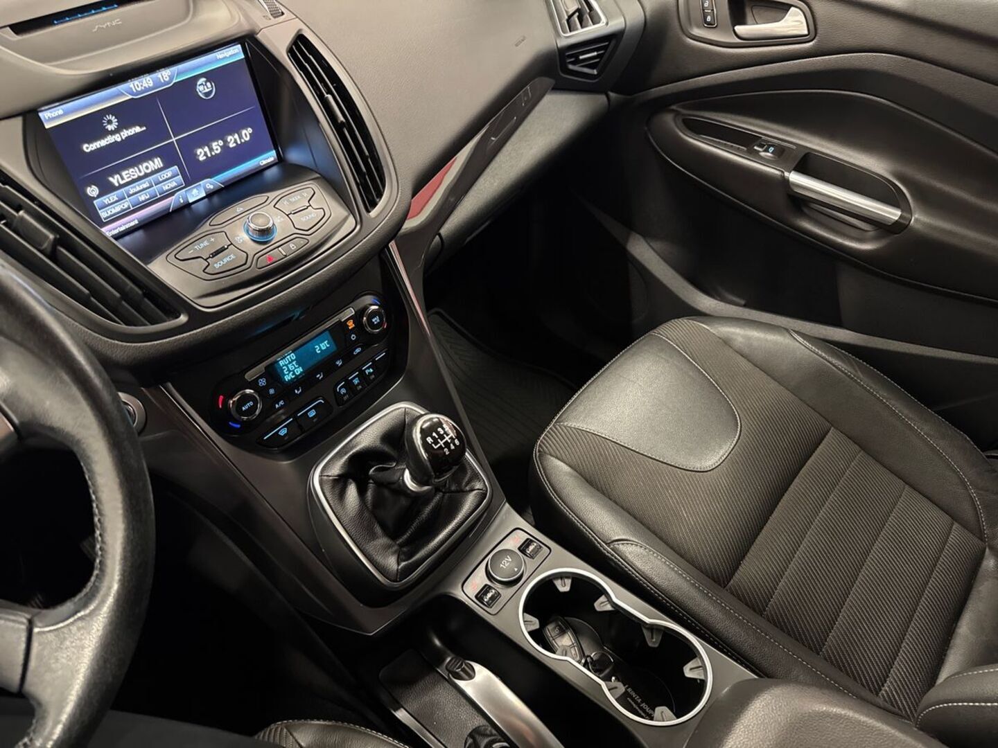 FORD Kuga 25