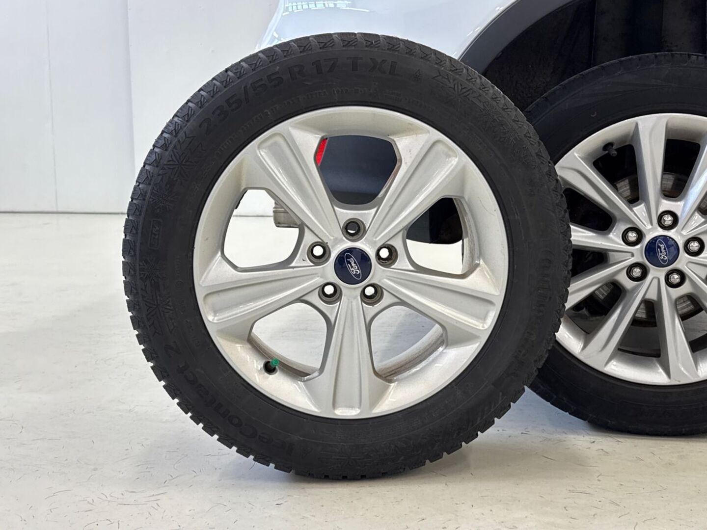 FORD Kuga 32