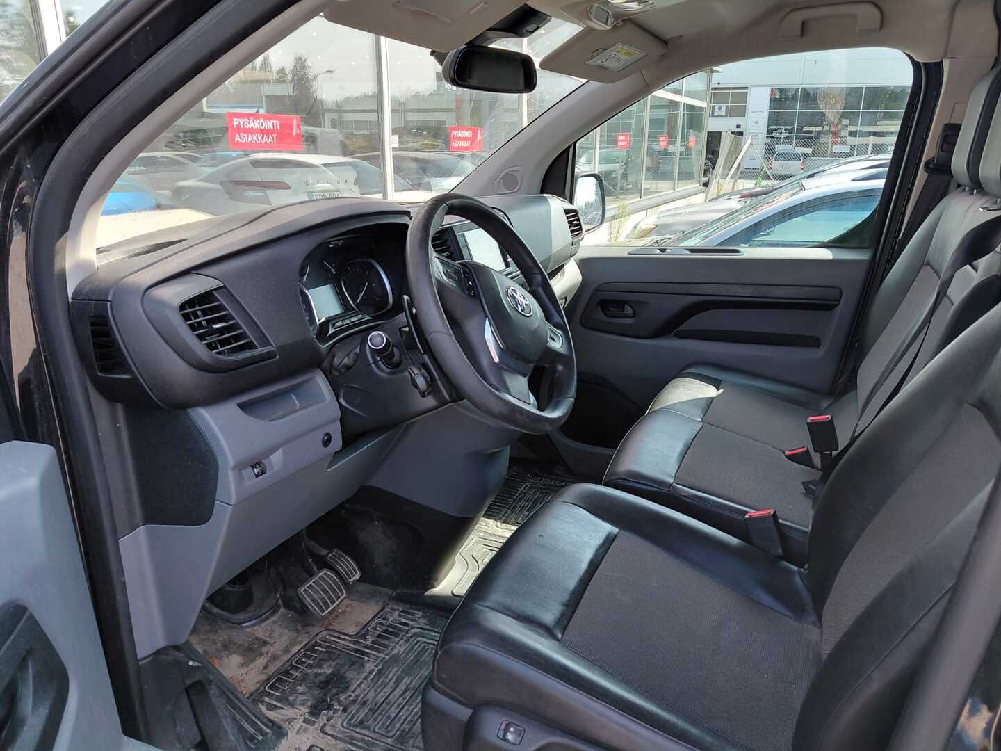TOYOTA Proace 2017