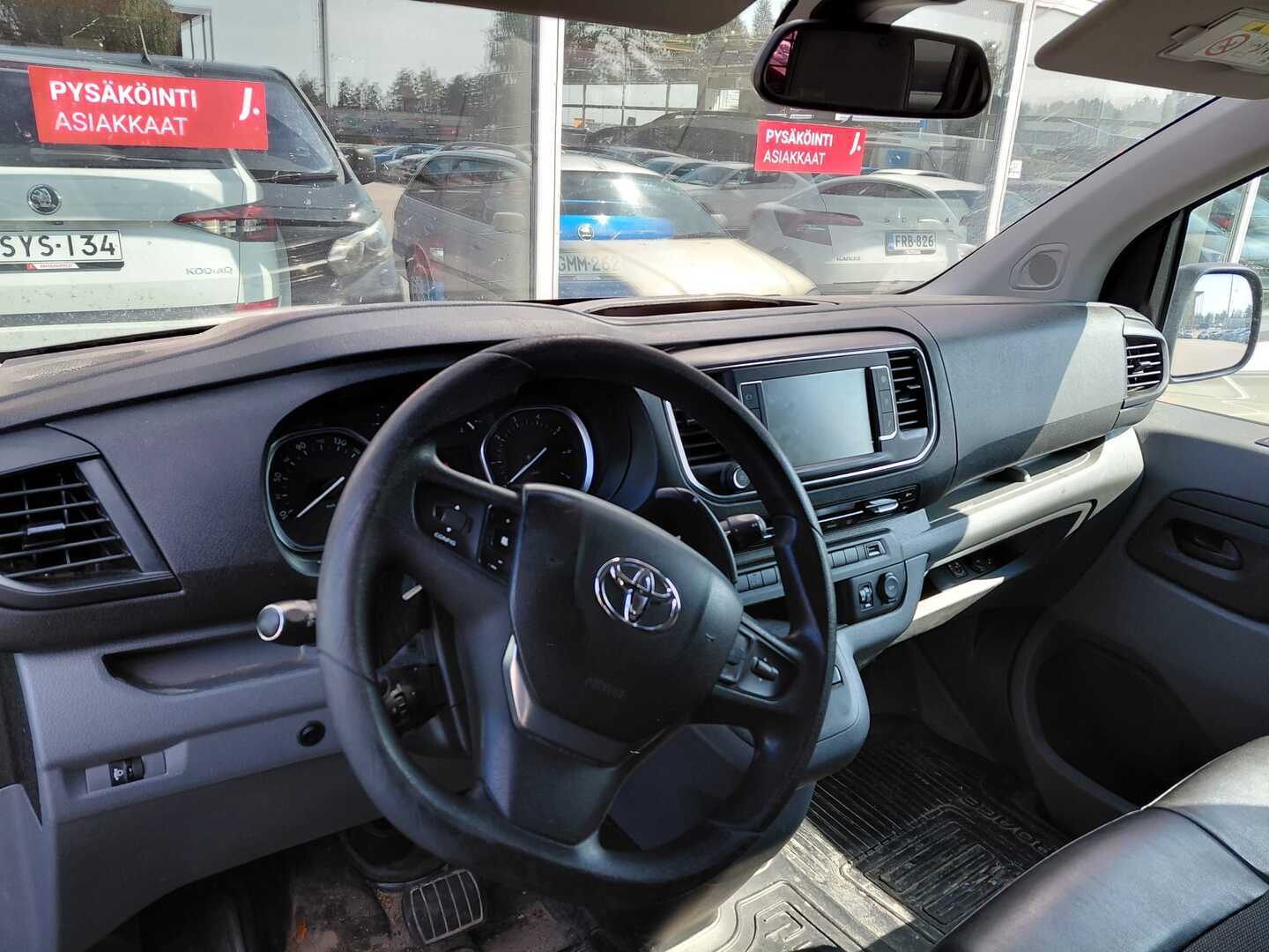 TOYOTA Proace 2017