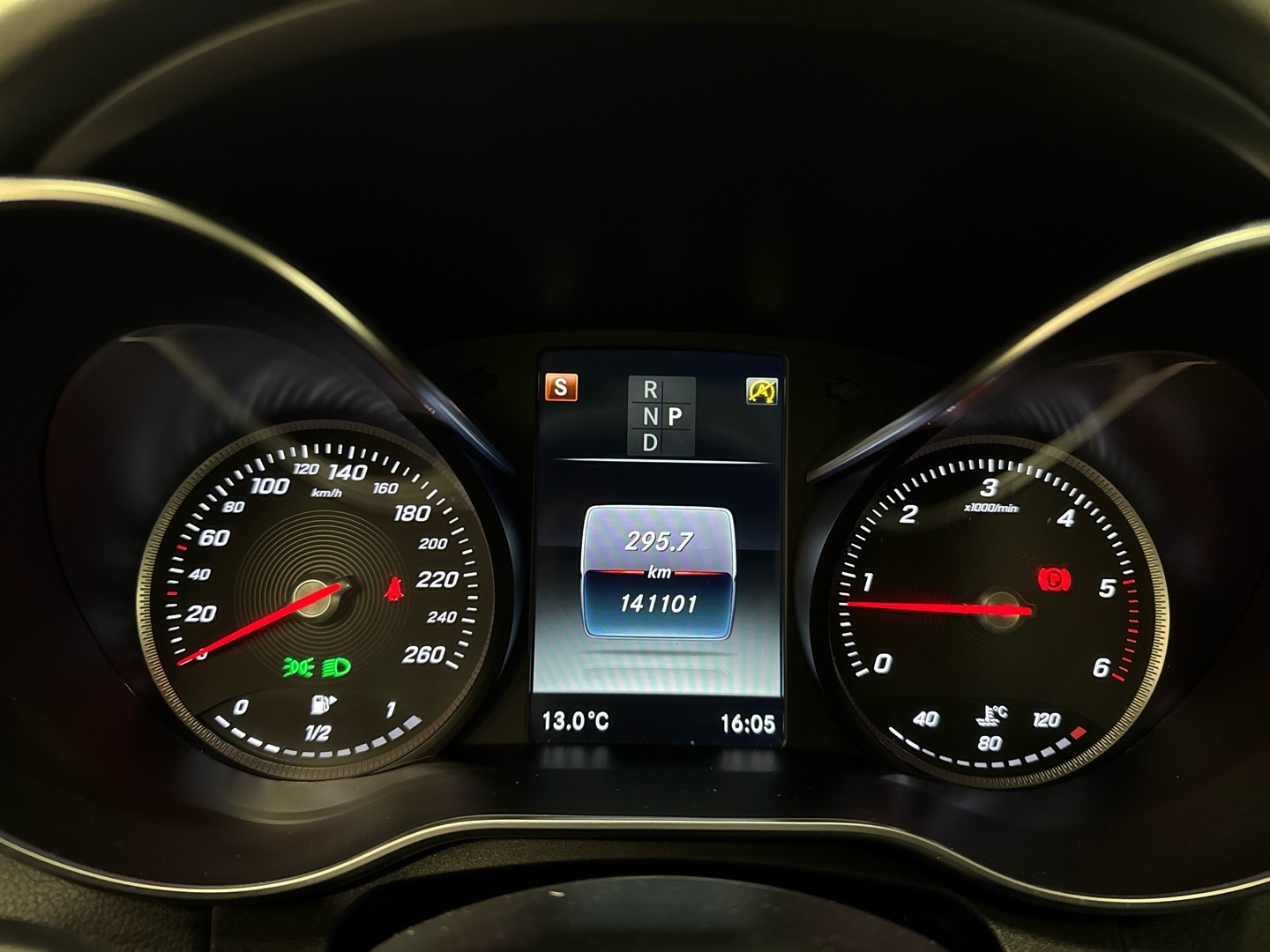 MERCEDES-BENZ C 2017