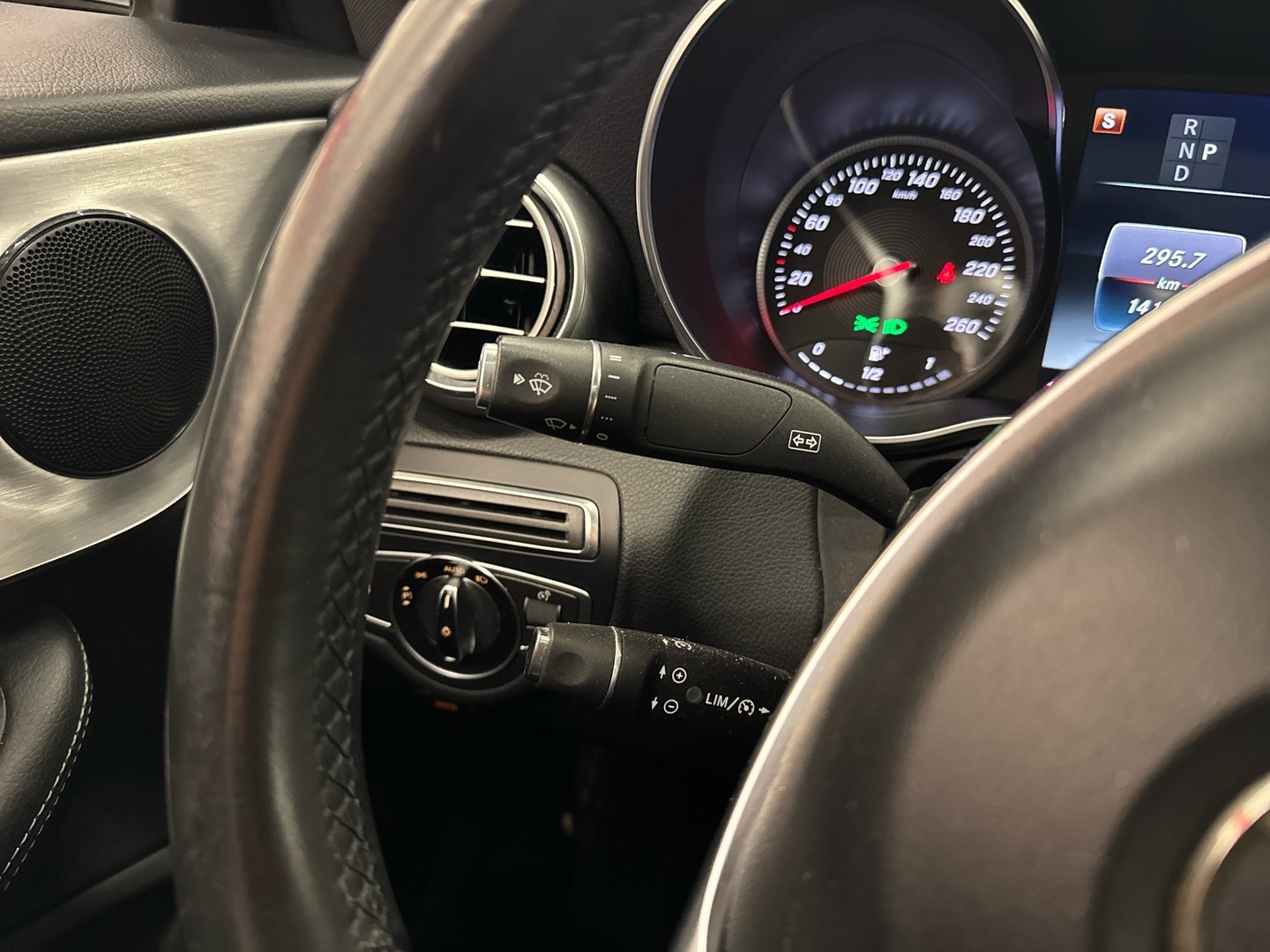 MERCEDES-BENZ C 2017