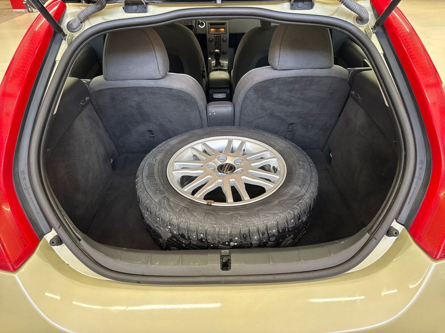 VOLVO C30 2007