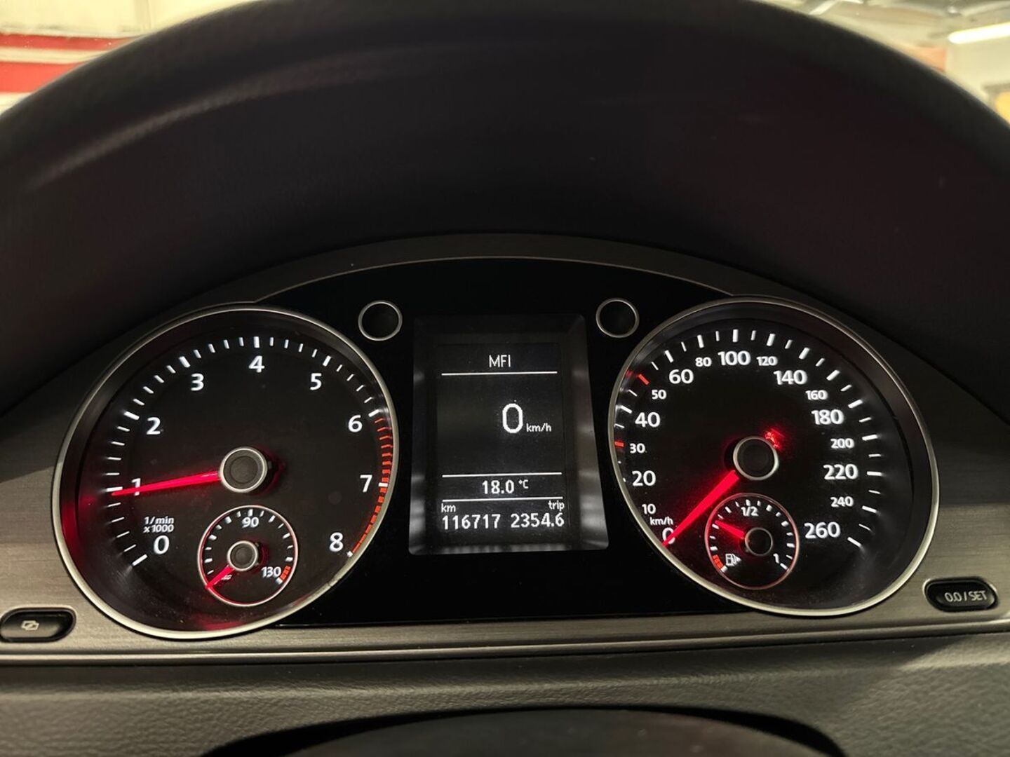 VOLKSWAGEN Passat 19