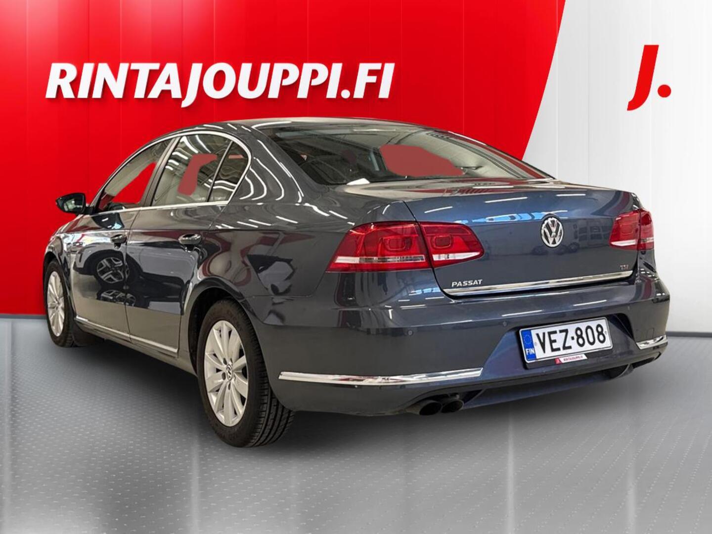 VOLKSWAGEN Passat 2