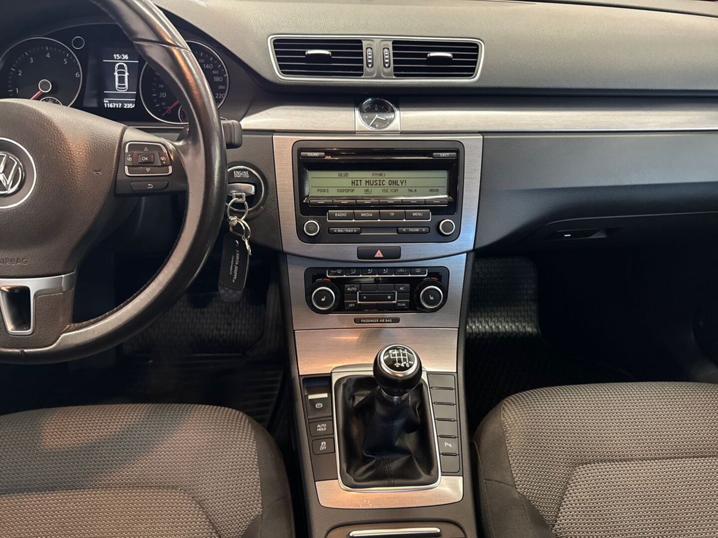 VOLKSWAGEN Passat 30