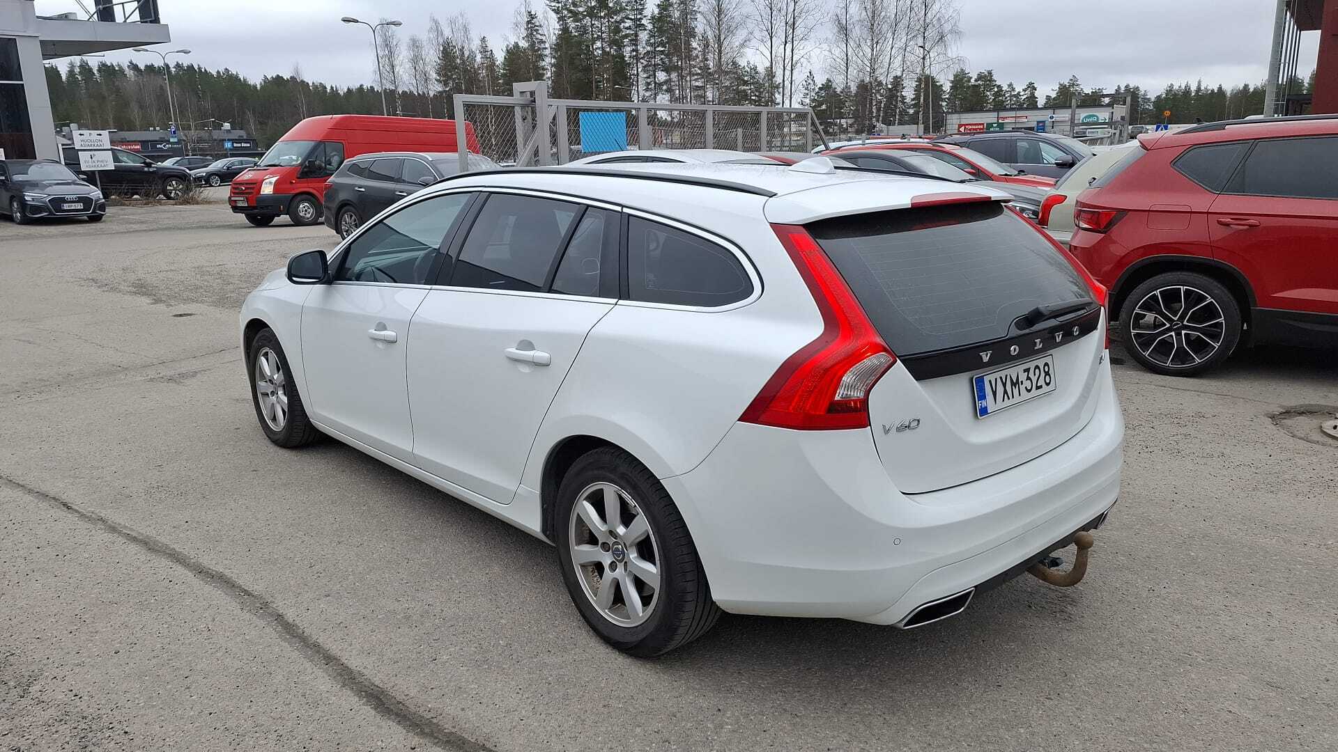 VOLVO V60 2014