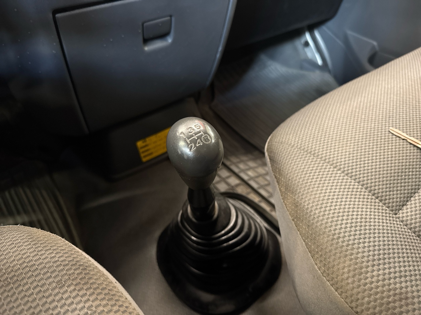 TOYOTA Hiace 2010