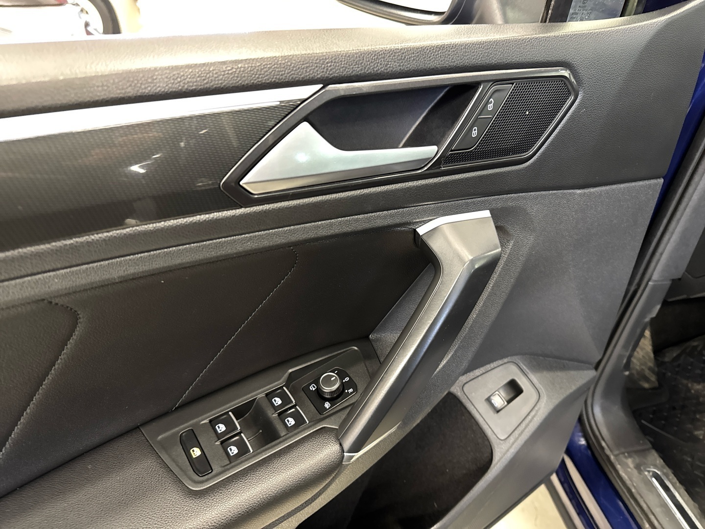 VOLKSWAGEN Tiguan 2017