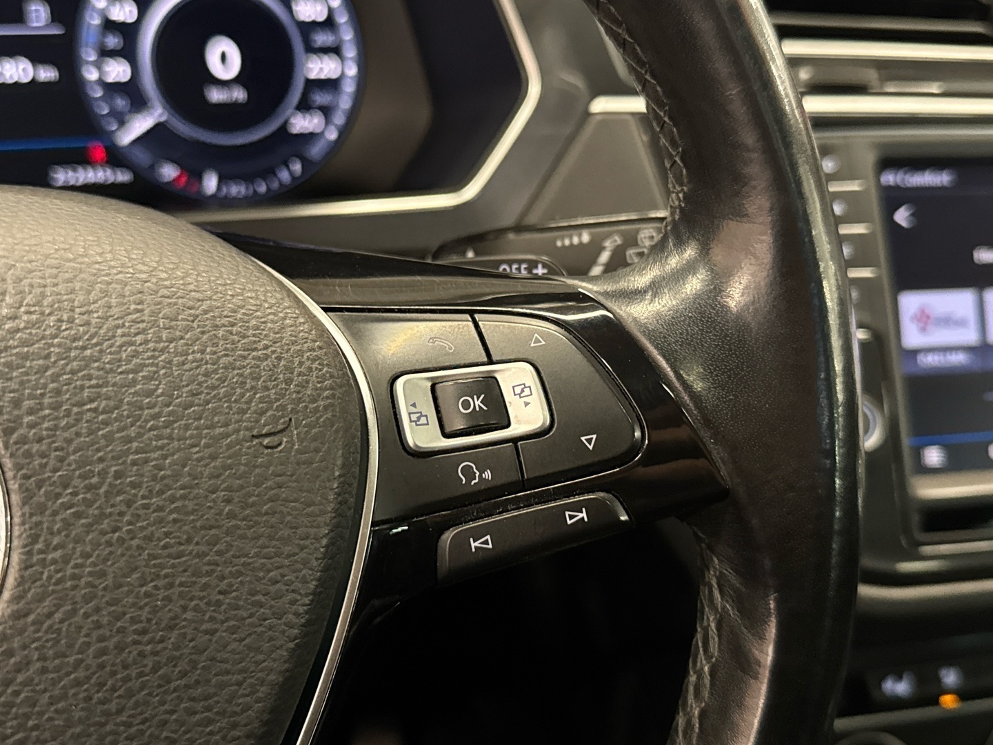 VOLKSWAGEN Tiguan 2017