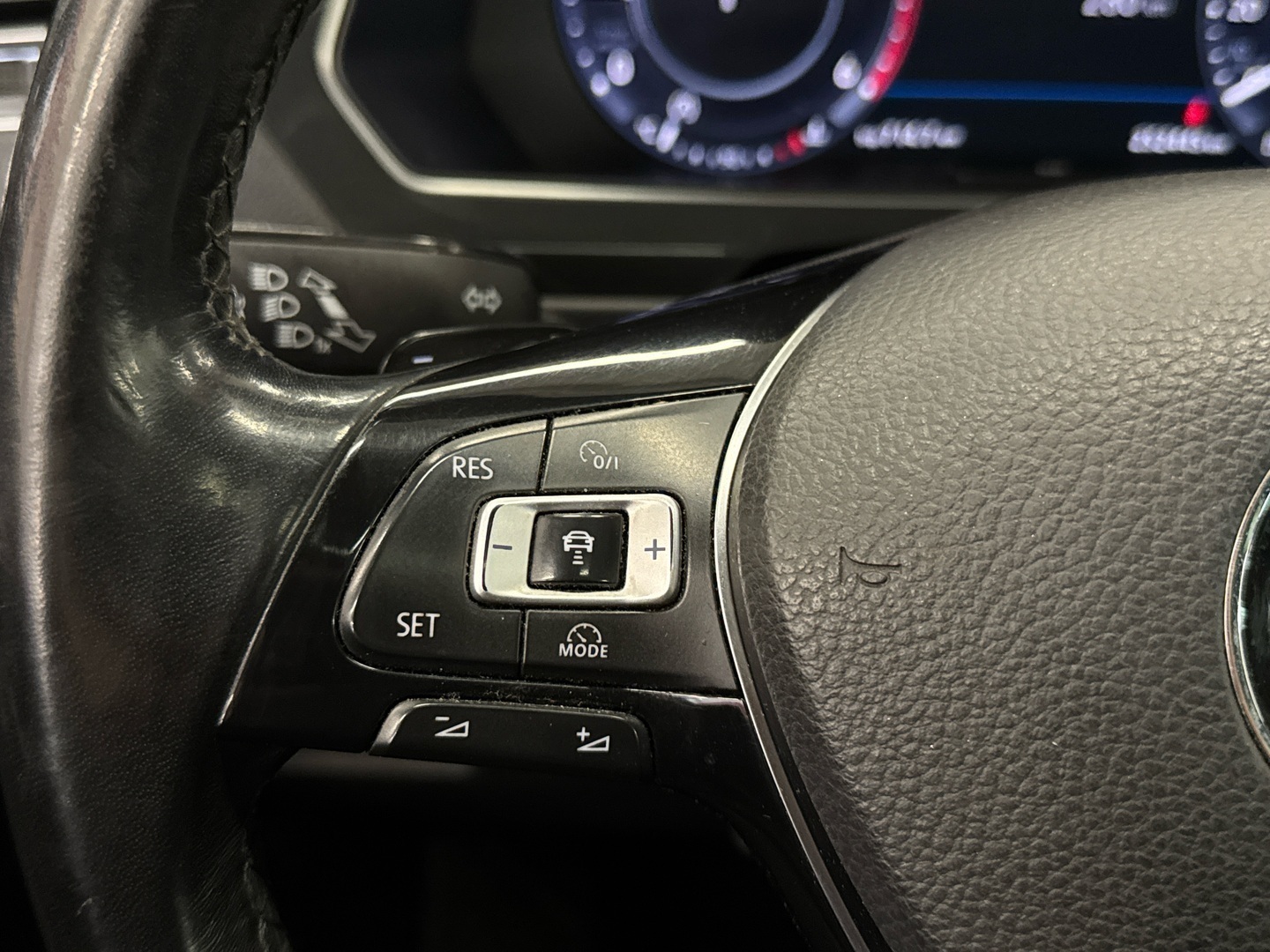 VOLKSWAGEN Tiguan 2017