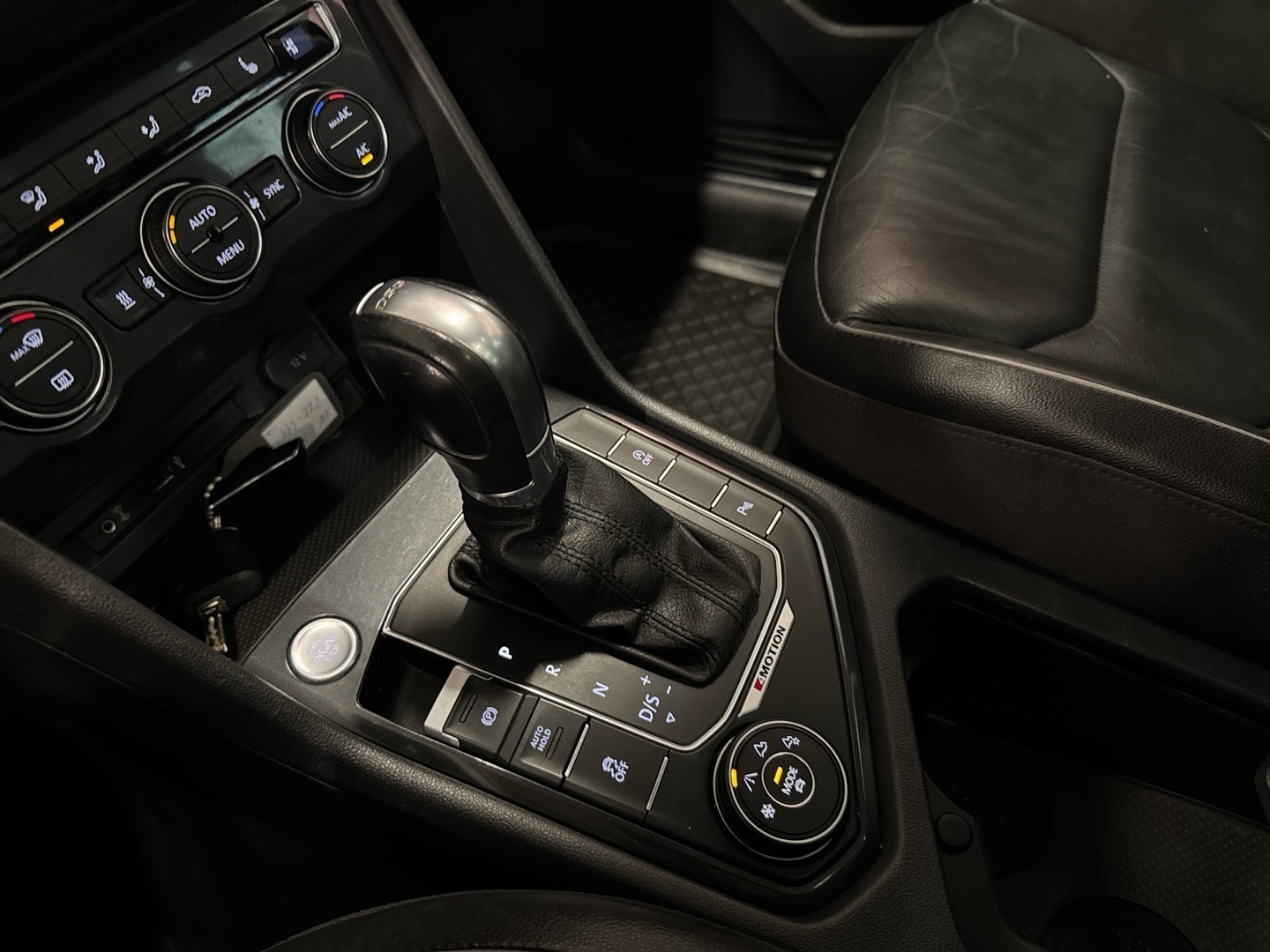VOLKSWAGEN Tiguan 2017