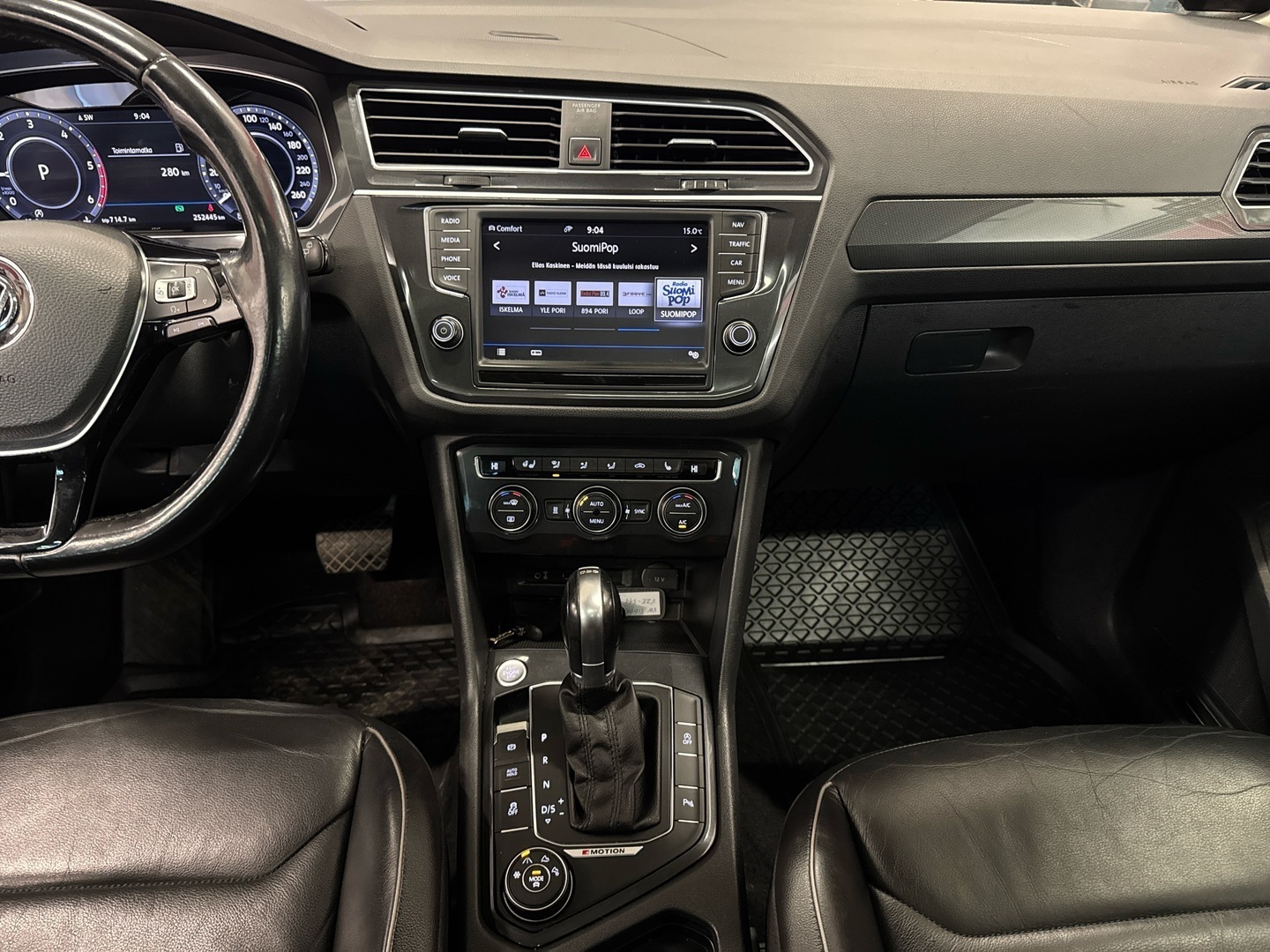 VOLKSWAGEN Tiguan 2017