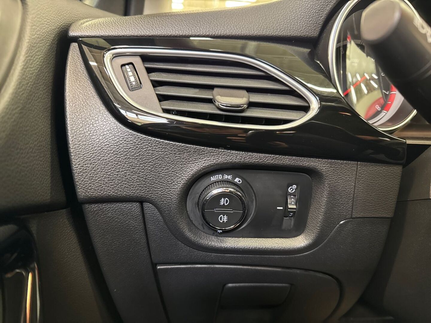 OPEL Astra 2018