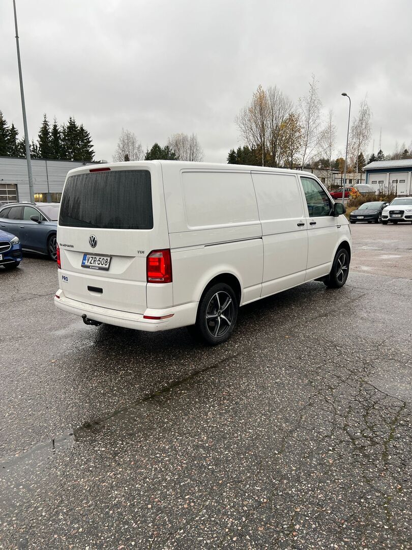 VOLKSWAGEN Transporter 2018