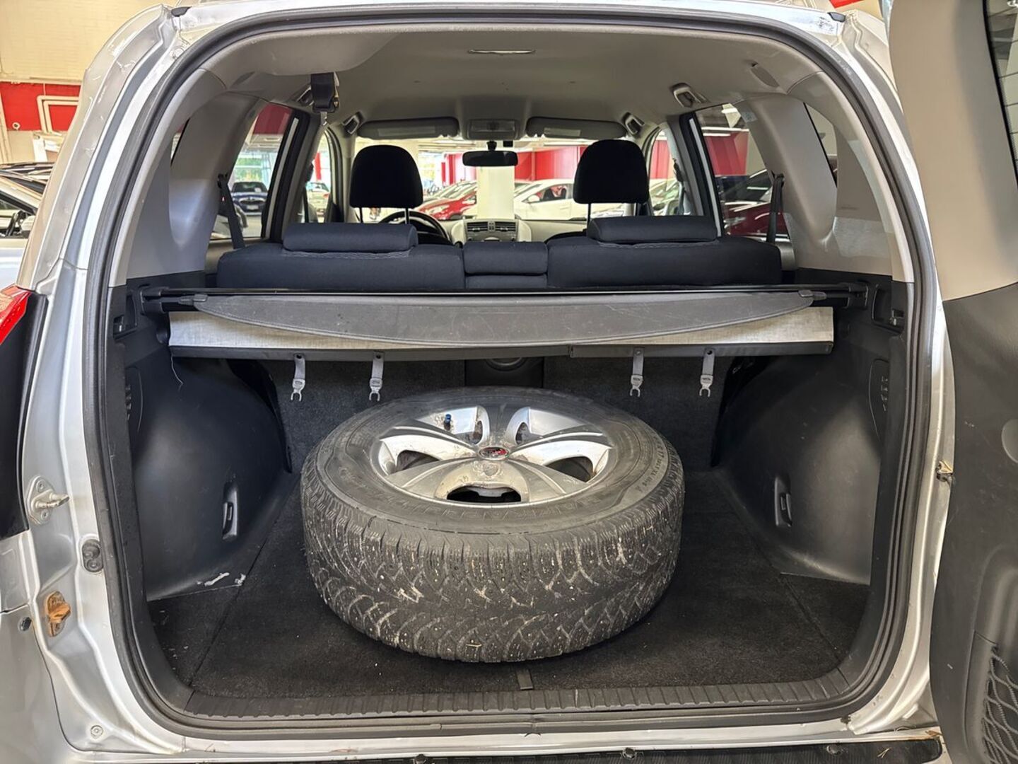TOYOTA RAV4 11