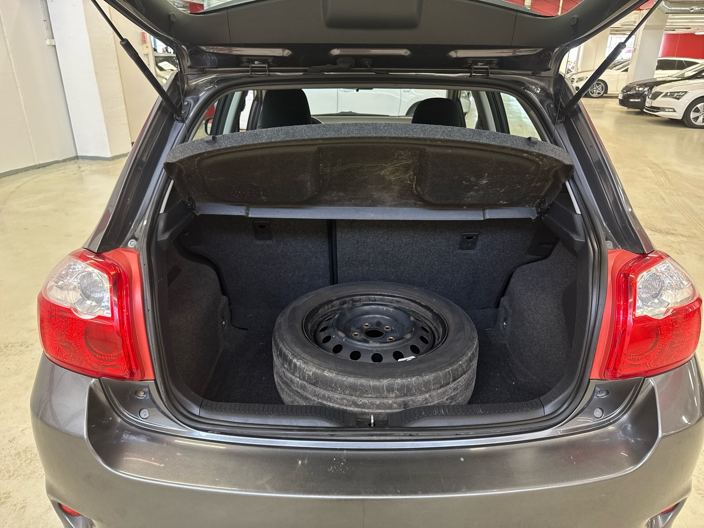 TOYOTA Auris 2010