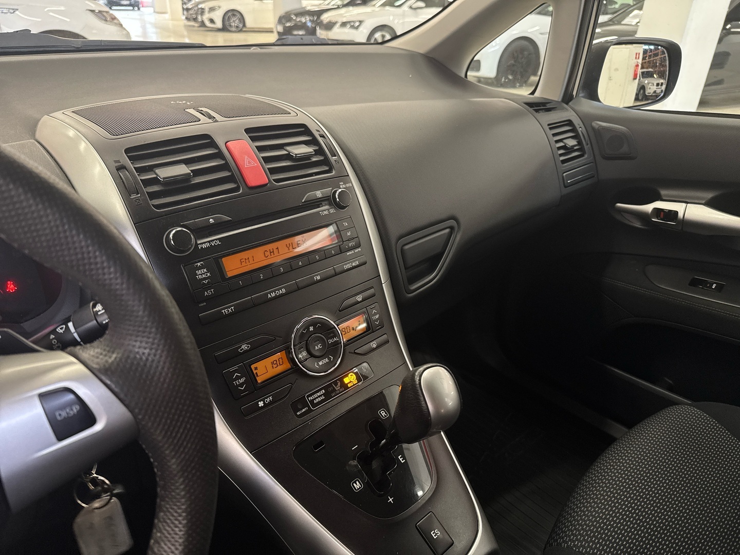 TOYOTA Auris 2010