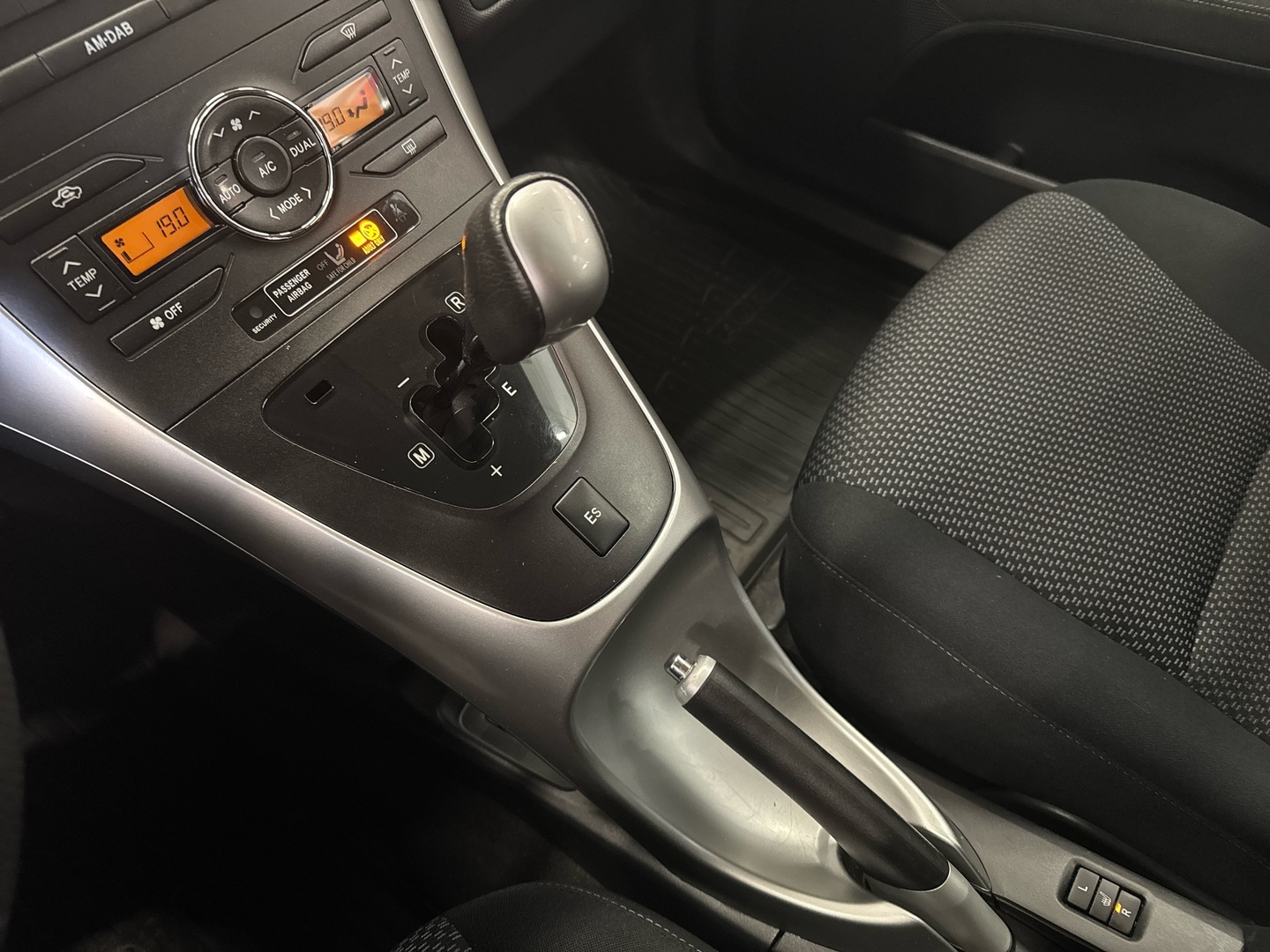 TOYOTA Auris 2010