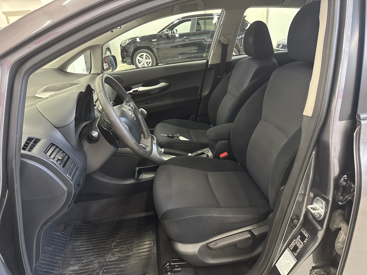 TOYOTA Auris 2010