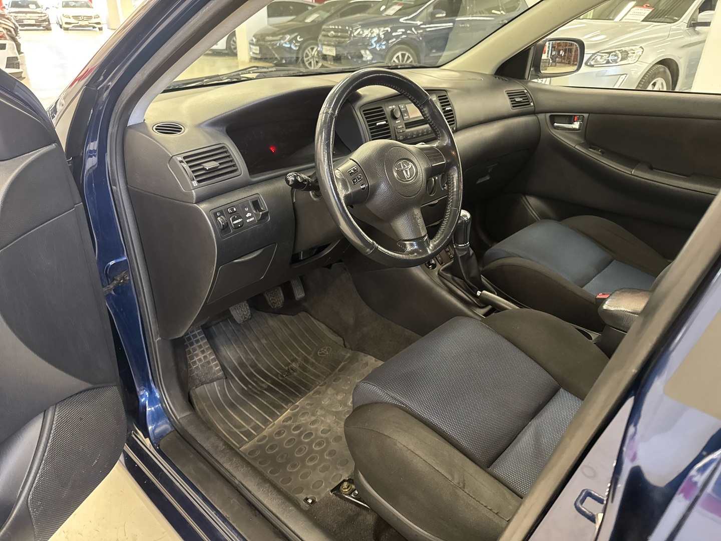 TOYOTA Corolla 2004