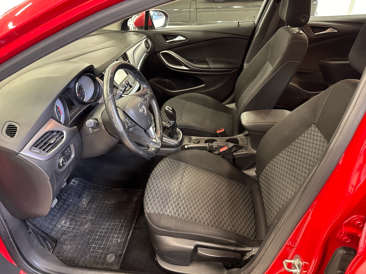 OPEL Astra 2017