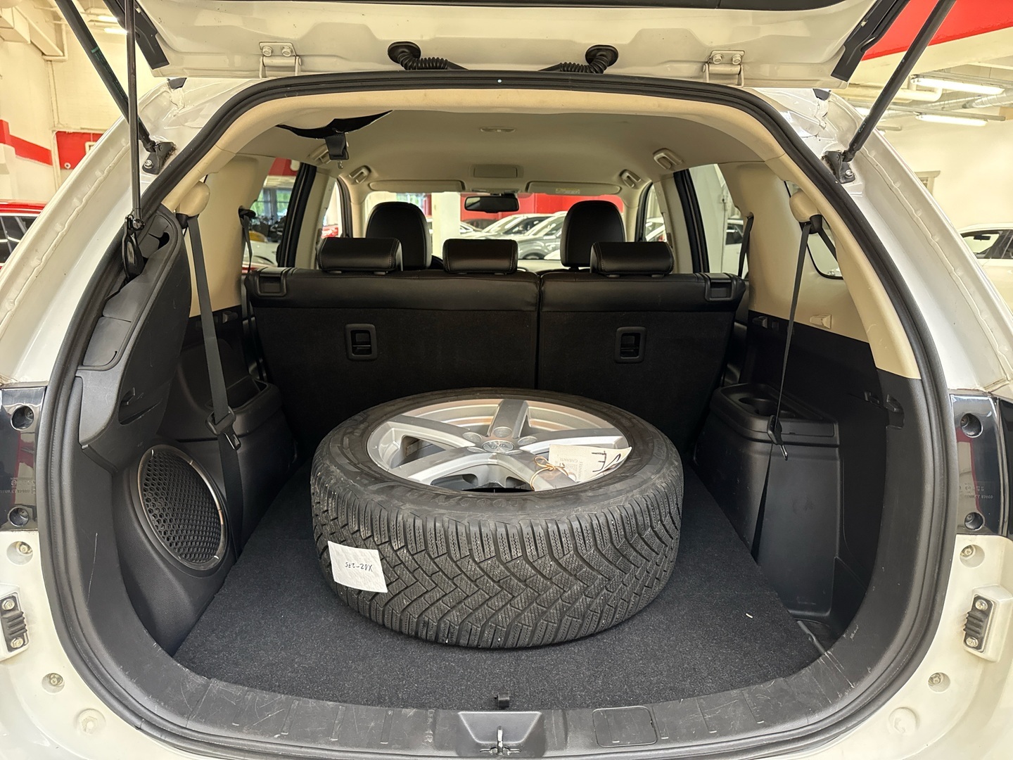 MITSUBISHI Outlander 2016