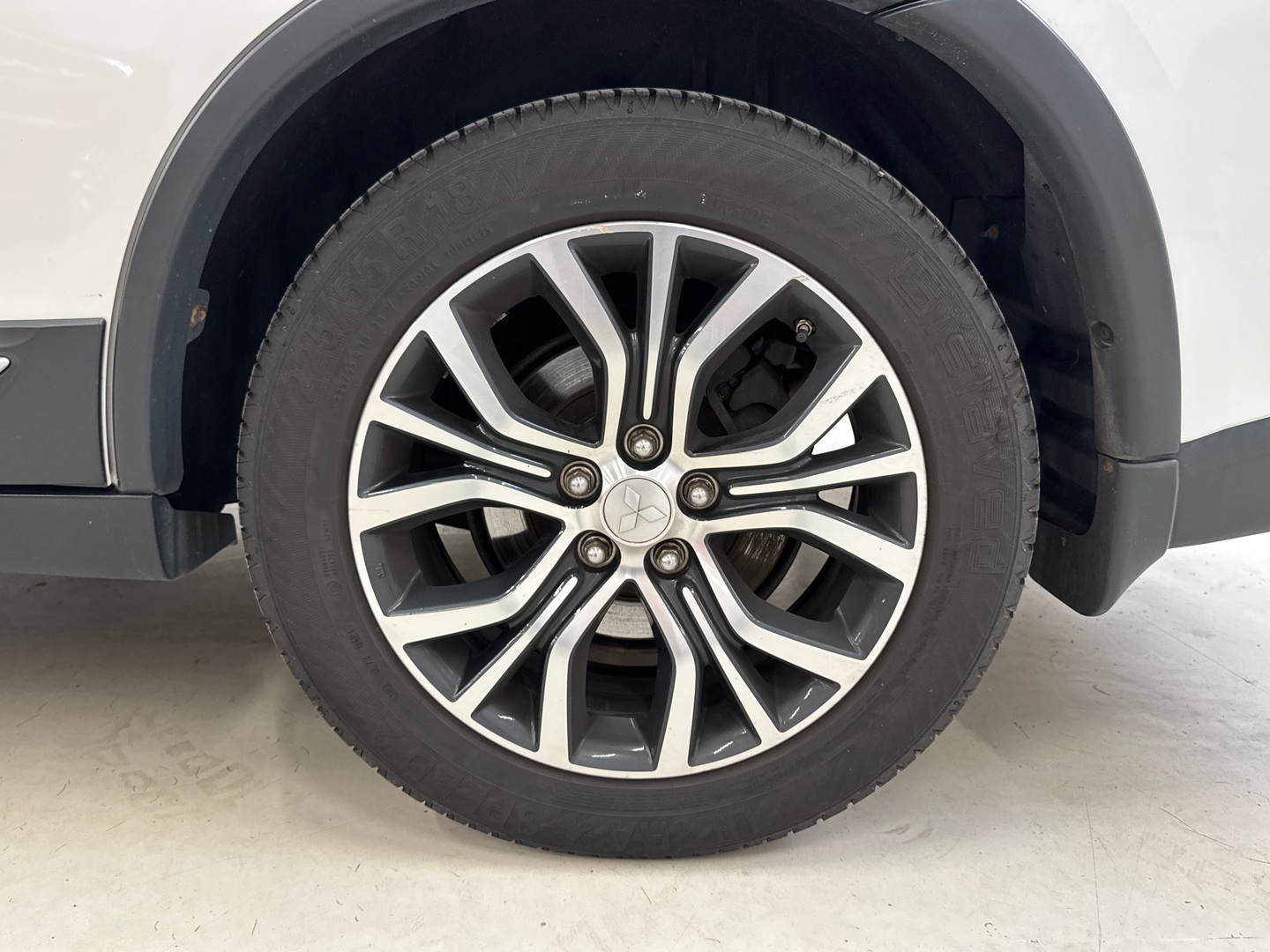 MITSUBISHI Outlander 2016