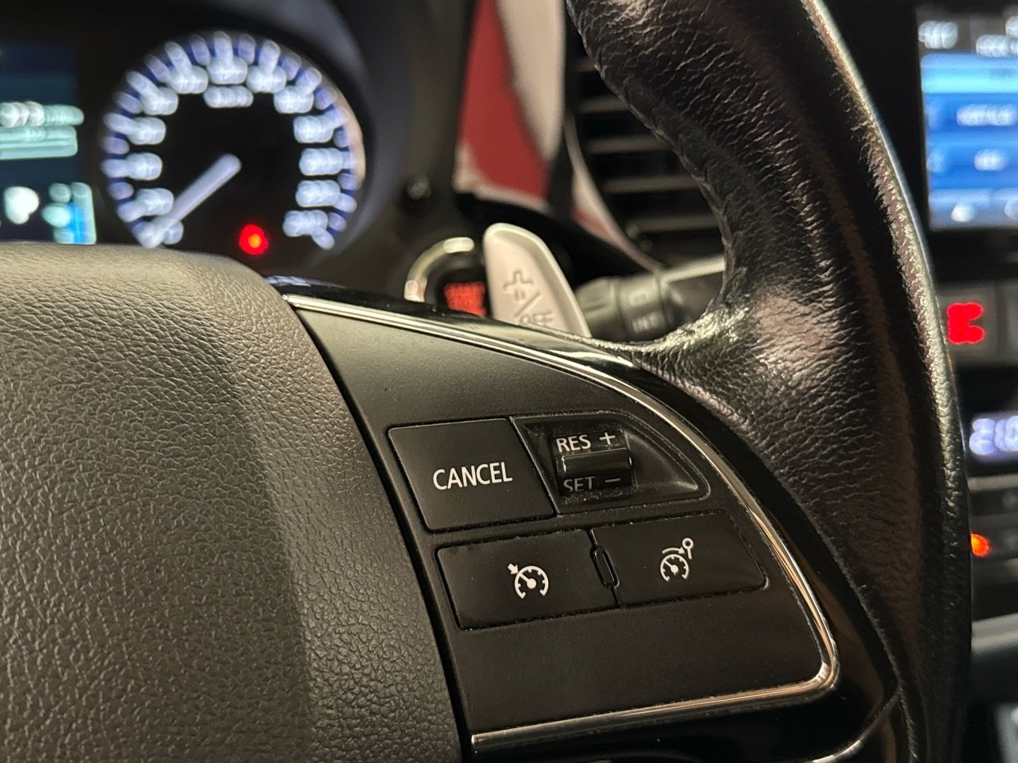 MITSUBISHI Outlander 2016